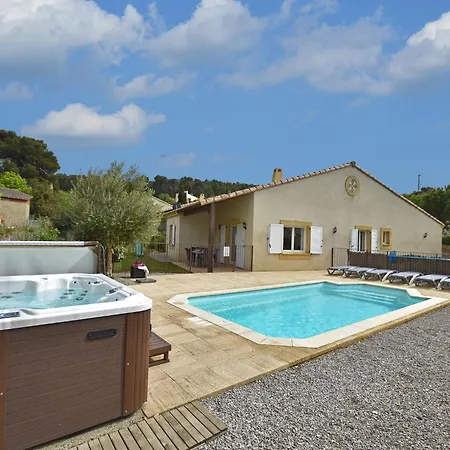 Luxury With Jacuzzi *